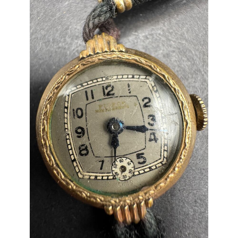 Vintage Pierce Art Deco Antique Women's Watch Solid Gold Filled w/ Charm & Band